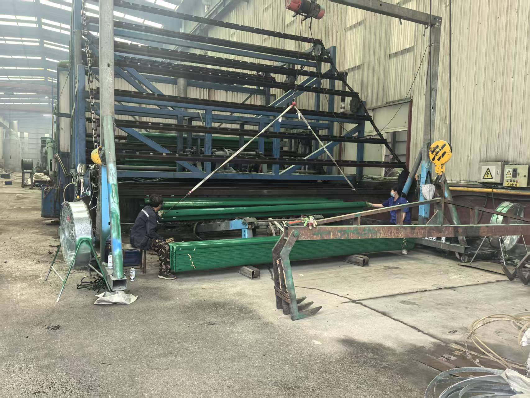 赣州市波形护栏板环氧锌基波形护栏 - 推荐